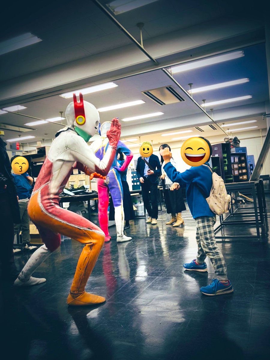 giantvsmonster's tweet photo. 芸祭終了！！おかげさまで大きなトラブルもなく展示・上映を終える事が出来、3日間合計で1500人を超えるお客様にお越しいただけました。
沢山のご来場、誠にありがとうございました…m(_ _)m

これからもビビッドマンを何卒宜しくお願いします！！
#ビビッドマン
#maufes
#武蔵美芸祭
#まうじゃないか https://t.co/4yUt5Ri7Hr