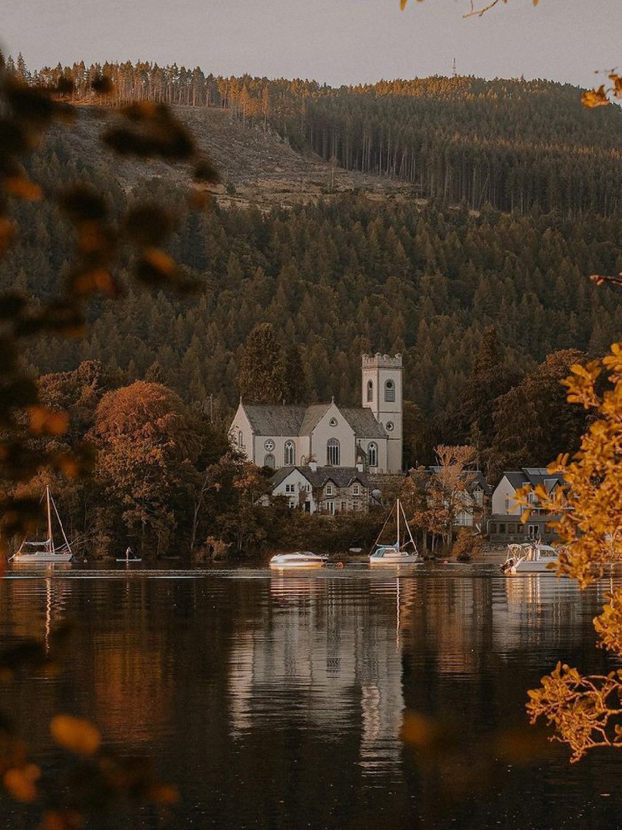 Mags_i's tweet photo. I'd love to #VisitScotland! 😍 Edinburgh, the Scottish Highlands, Scottish Isles, and all the historic castles are all on my #bucketlist! If you've been, please list some things not to miss, and when the ideal time would be to go! 💚🏰⛰ https://t.co/SjOxBy2fP0