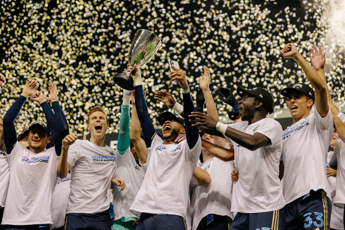 What a sight. 🎊

#DOOP // Audi #MLSCupPlayoffs