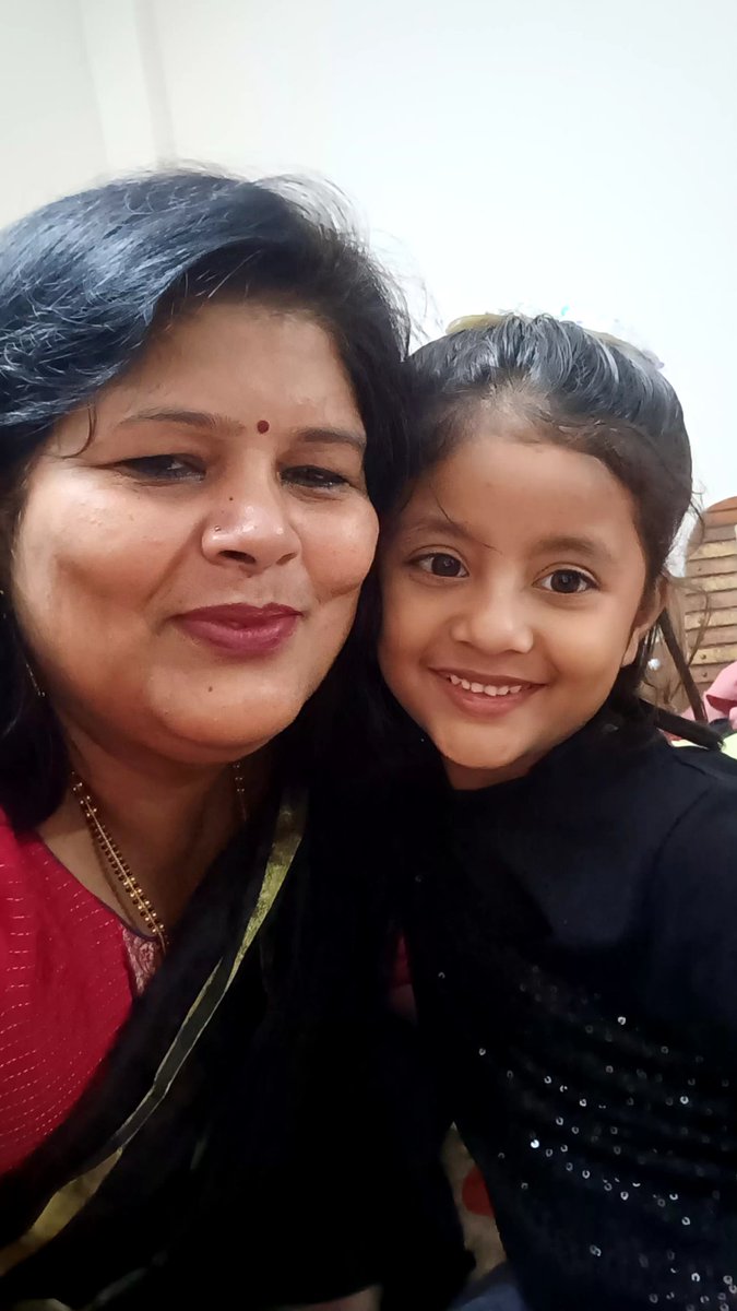 DrPoonam_doe's tweet photo. जिंदगी बहुत खूबसूरत है! जीवन में जो मिला उसको संभाल के रखना खुशी के पलों को हमेशा याद रखना सकारात्मक विचारों को बनाए रखना और नकारात्मक विचारों से दूर रहना जीवन में नई ऊर्जा और संचार का निर्माण कर देता है! हर पल हर दिन नया सा लगने लगता है !
#MondayMotivation
#newhop
@PbpandeyB https://t.co/mEOfUAXra3