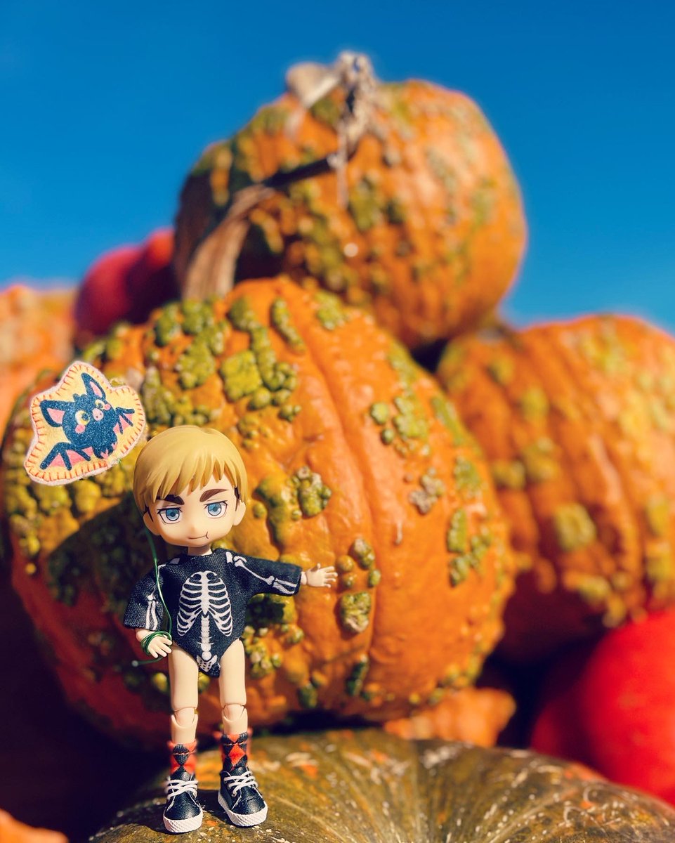 wikiwicked82's tweet photo. Pumpkin Patch Day!🎃

#eruri #leviackerman #erwinsmith #Nendoroid #Erurifluffmonth #เอรุริ #エルリ @erurifluffmonth https://t.co/EbpenCg4YR