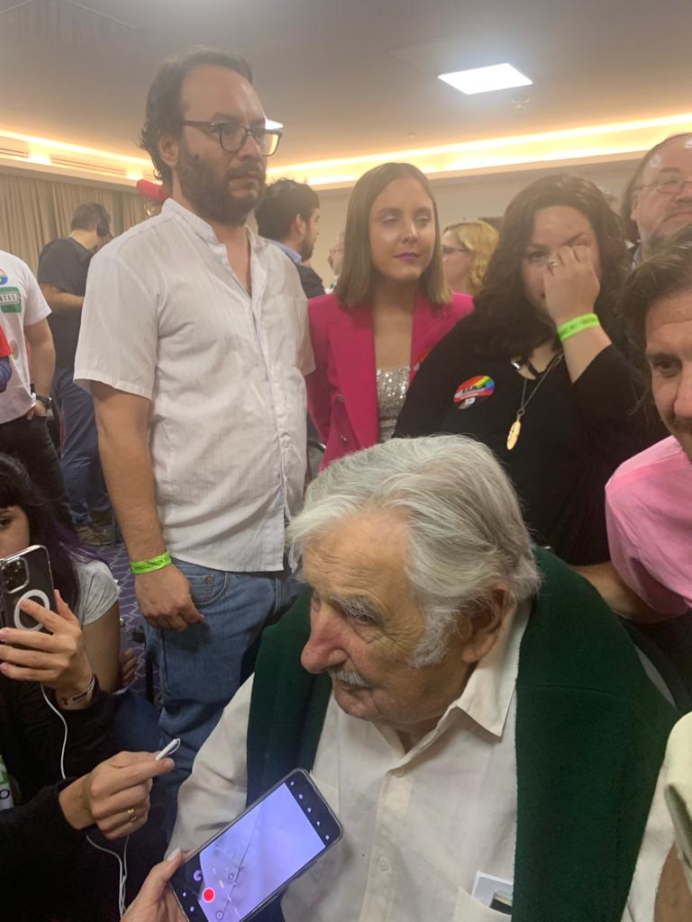 Brasil eligió que gane la Democracia. El triunfo de Lula nos hace soñar con una América Latina más unida y soberana. 

El honor de compartir este momento e intercambiar miradas con compañeros y compañeras de distintos países nos ilusiona con un futuro mejor para la región.