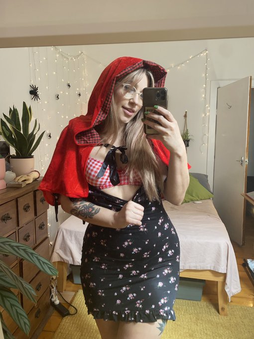 Don&rsquo;t eat me, mr. big bad wolf 🥺 https://t.co/QhMwgQ8MQ0