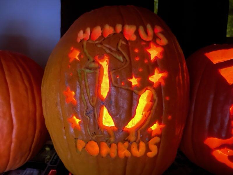 IAM8ull's tweet image. Another great carving session! 1 of 2