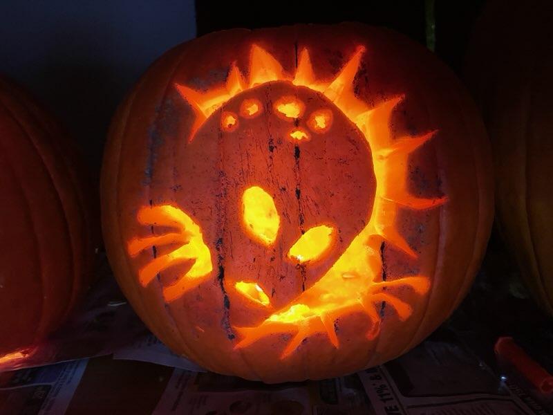 IAM8ull's tweet image. Another great carving session! 1 of 2