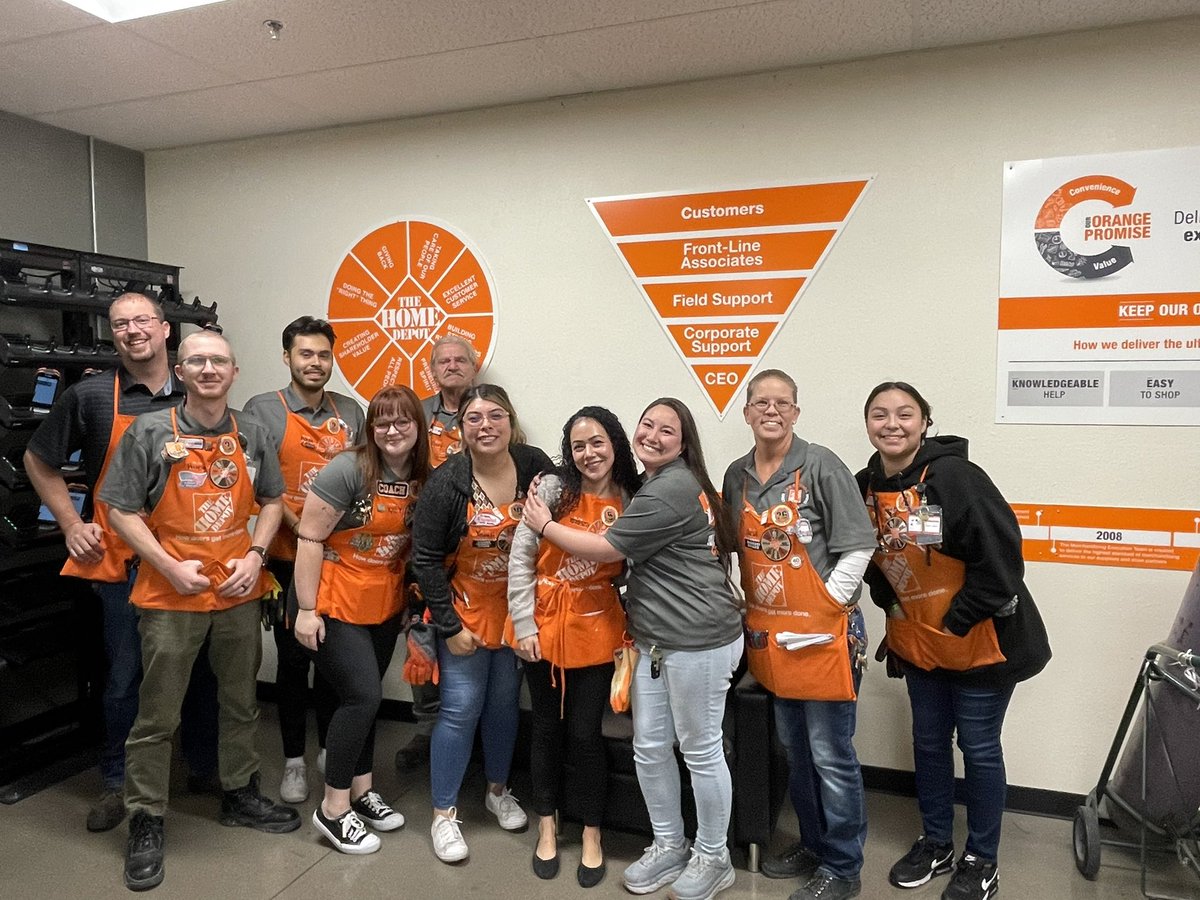 Coming to work to this on my last day at 3315. got to be showered with gifts and cupcakes. Want to thank everyone at the 3315 that helped paved my way to being the leader that I am today. can’t wait what 3316 has in store for me. Mahalo nui loa. Will miss you all!