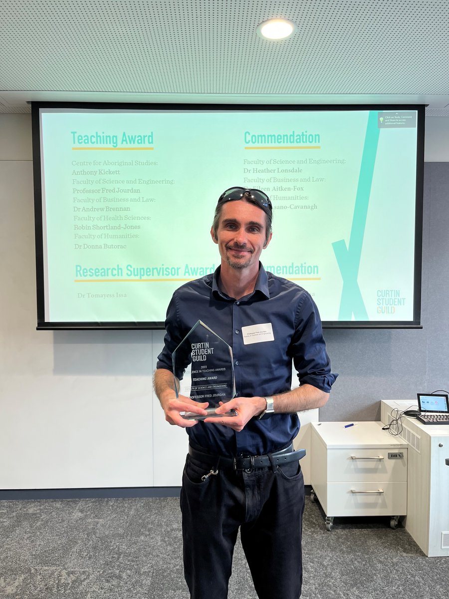 Prof. Fred Jourdan tweet media