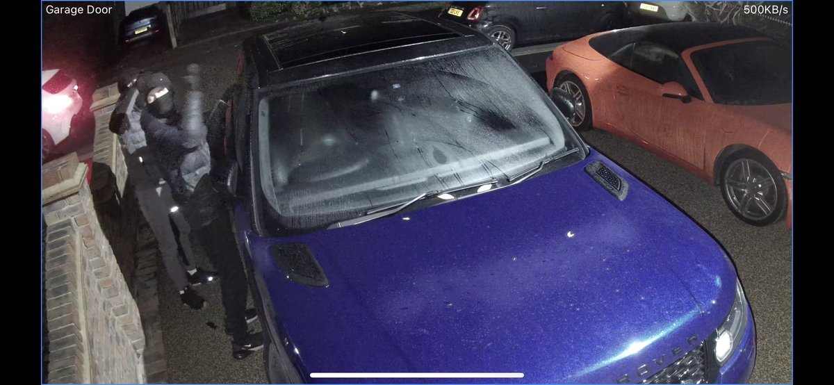 jerrydolke's tweet image. 1 58 AM this morning anyone know these trying to Nick my car off the drive in Bromley ? Please retweet