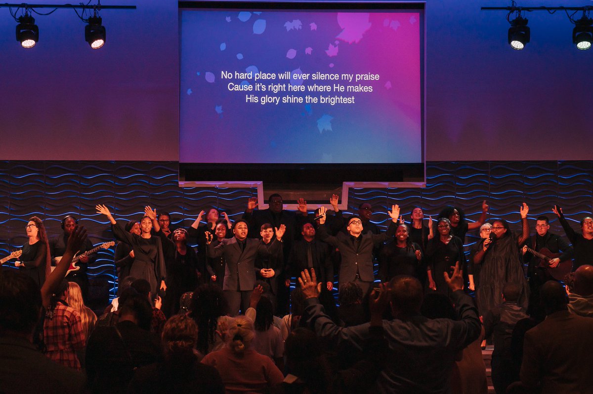 tppentecostals's tweet photo. God filled the room at our TPP Night of Worship! 🎶 We celebrate with one baptized in Jesus name and another received the Gift of the Holy Ghost! 

“When the praises go up 🙌🏻, the glory comes down 🙏🏽 “- @JaredRArango https://t.co/PQzocUav5D