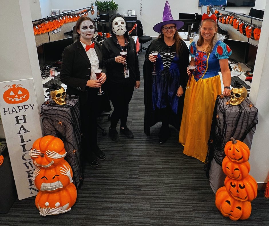 Happy Halloween from all of us at TAE Aerospace 🎃

Hope this #spooky day is trick-or-treating you well!