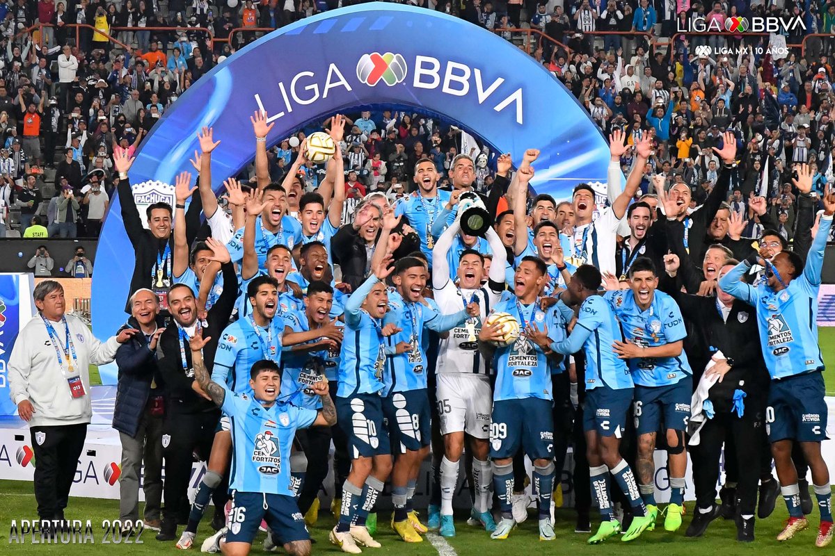 DeportesMZTV's tweet photo. 💥🏆🇲🇽⚽️ ¡7 VECES CAMPEÓN!
@Tuzos es el ganador de la Gran Final del Apertura 2022. De esta manera consiguen su séptima estrella en la @LigaBBVAMX
#PorLaHis7oria #TeJuroQueTeAmo #LigaMX https://t.co/7Dc45DLUzf