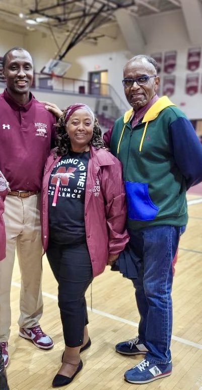 Les Young, Kita Allmond, Dr. Knight, Karen Britt and Janare Davis worked hard to make sure Homecoming 2022 would be an absolute success <a href="/ebracyPPS/">Dr. Elie Bracy III</a> <a href="/PortsVASchools/">Portsmouth Schools</a> <a href="/ICNorcomHigh/">I.C. Norcom High</a>