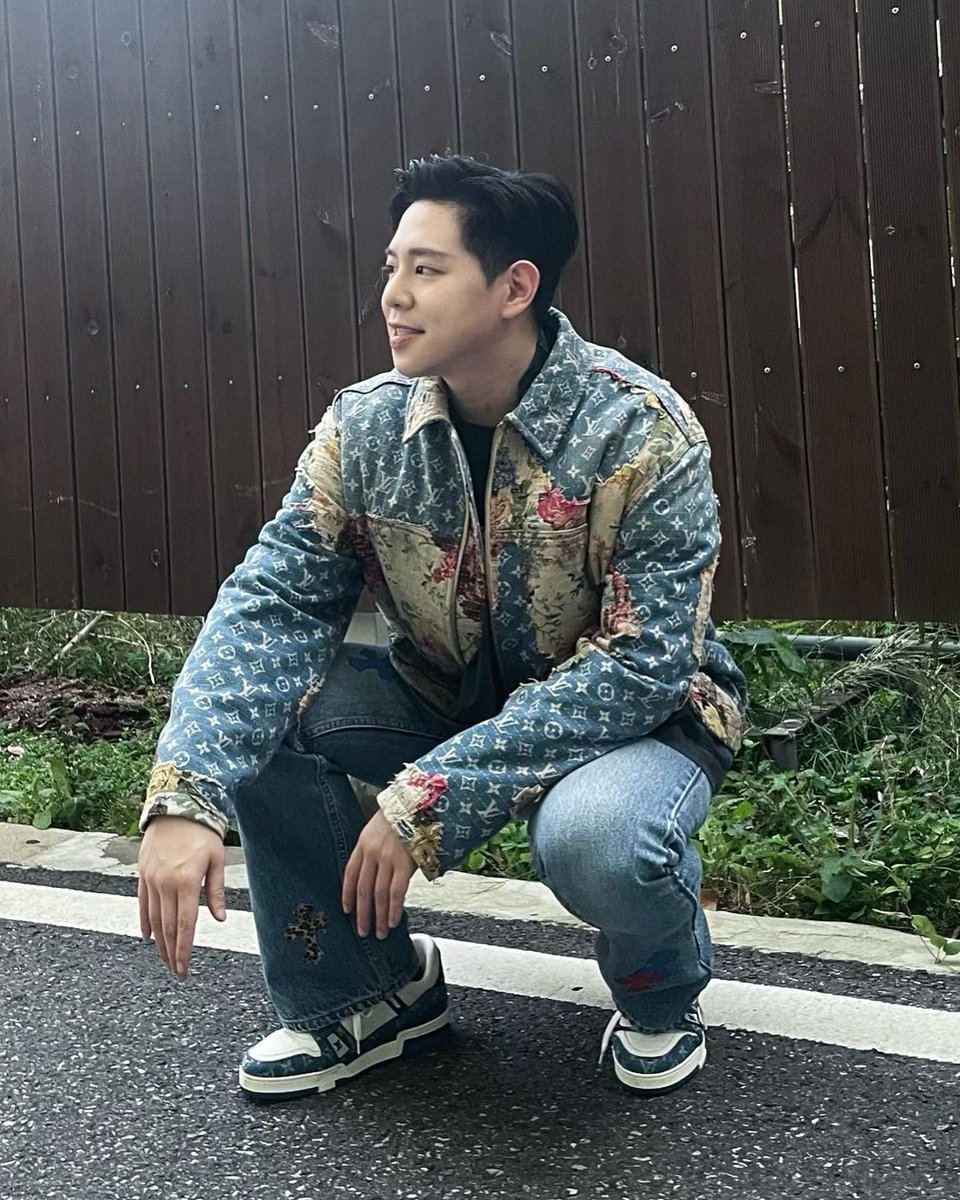 MbkUpdates's tweet image. Woo Taewoon | Instagram October 2022  

#WOOTAEWOON #TAEWOON #WUNO #SPEED #CO_EDSCHOOL #HWANGMINHYUN #NUEST
@bkgo123