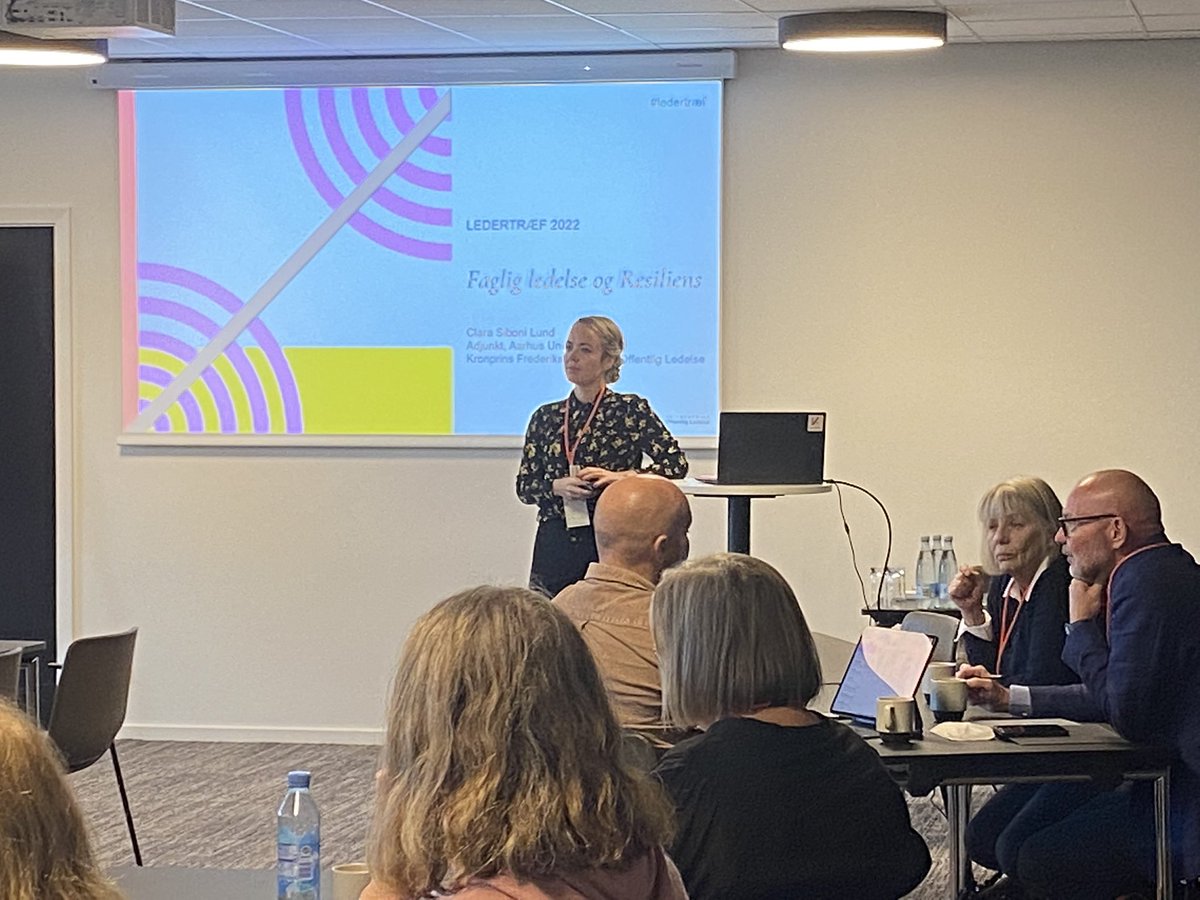 Kan faglig ledelse styrke din organisation i turbulente tider? Ph.d. ved @Ledelsescenter <a href="/ClaraSiboniLund/">Clara Siboni Lund</a> holder forskningsoplæg. Se hele programmet 👉 komponent.dk/ledertr%C3%A6f #ledelsedk #ledertræf #komponentdk
