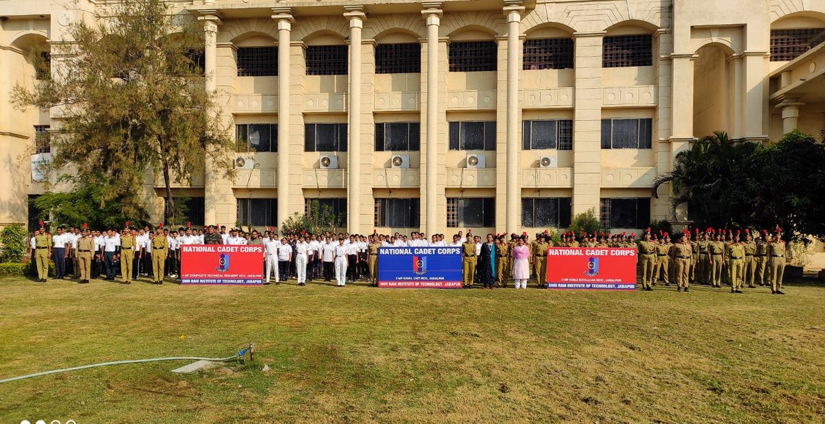 PiyushU2004's tweet photo. sardar vallabhbhai patel ki jyanti ke din hum ncc cadet ne raily nikali or unity ke bare mein logo ko jaagruk kiya
#srit #ncc #fourmpctr #PMModi #unityday https://t.co/5yzgBAhKs7