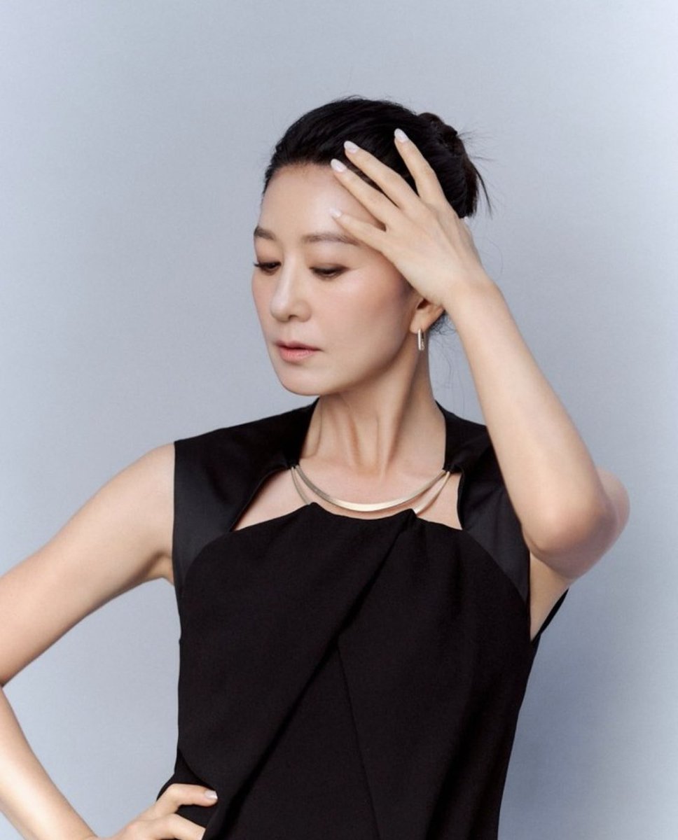 김희애 Kim Hee-Ae’s Gallery tweet media