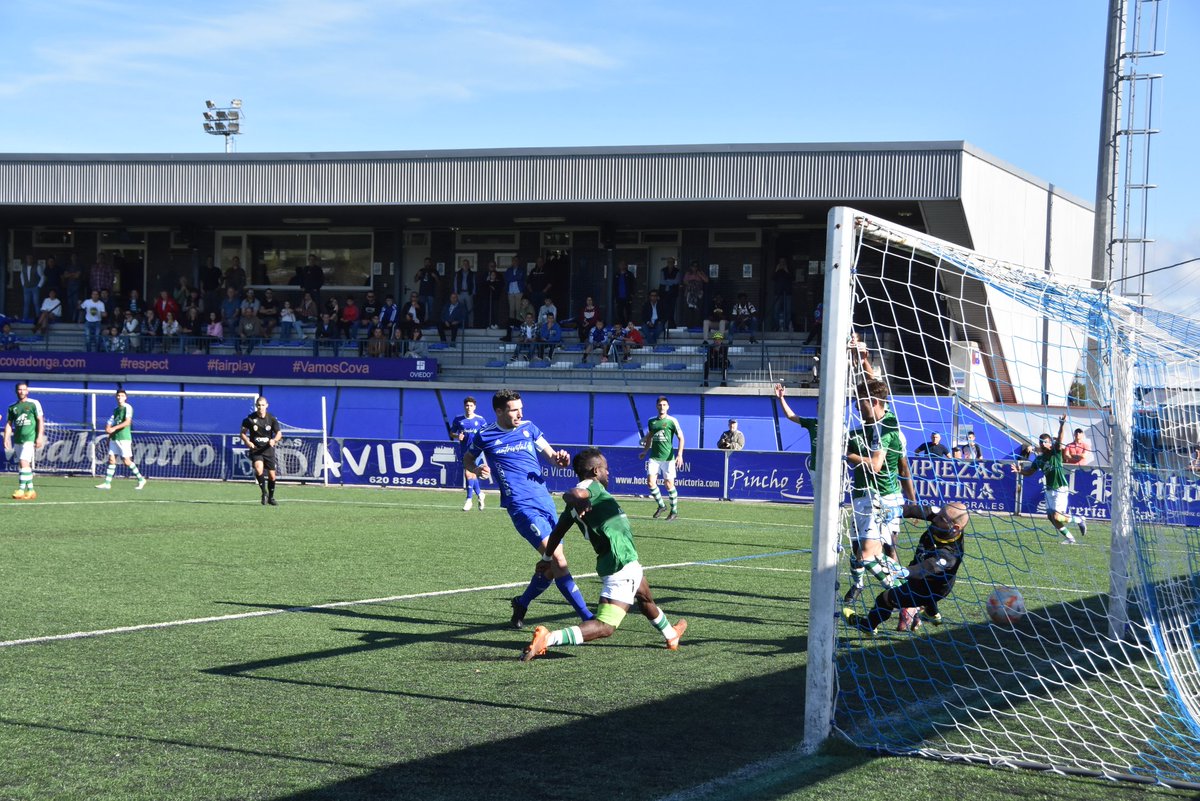 CDCovadonga's tweet photo. Seguimos ⚒️
7️⃣ Jornadas sin recibir gol 🍍
7️⃣ Jornadas sin perder 🚀
#DatosCova
#VamosCova💪🔥 https://t.co/ubAVZ6SP1q