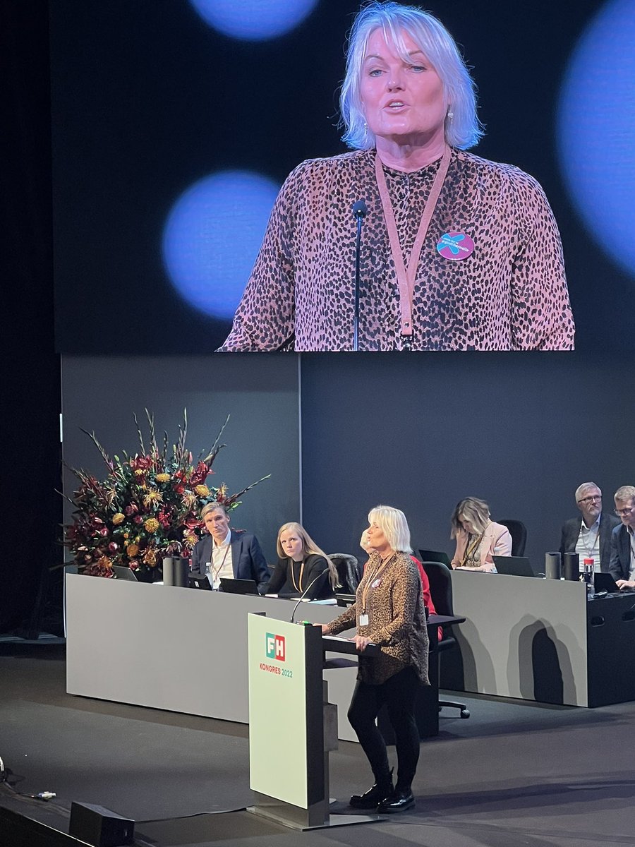 schackenfeldt's tweet photo. Vi er i dag på kongres hos @FH_danmark med en stand der betoner det unikke samarbejde mellem @bupldk og BUPL-A i Pædagogernes Hus. @BUPLFormand har lige holdt en stærk kongrestale om udfordringerne med pædagogernes grundvilkår. https://t.co/gVx4xME9hd