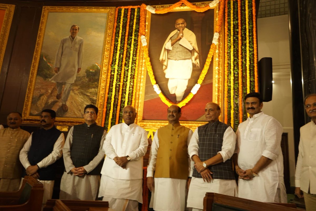“Two ways of building character - cultivating the strength to challenge oppression, and tolerate the resultant hardships that give rise to courage and awareness.' Paid floral tributes to Sri #SardarVallabhbhaiPatel on the occasion of his birth anniversary at the Parliament House