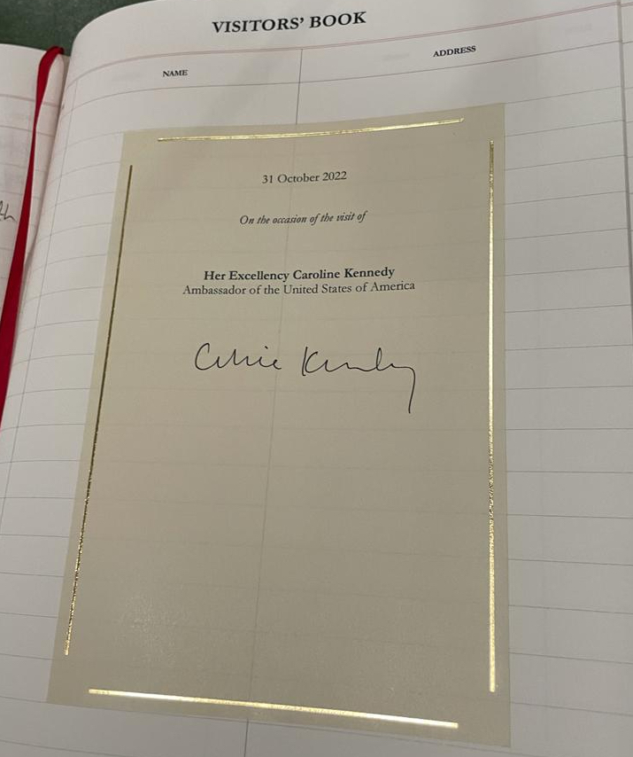 USEmbAustralia's tweet image. As part of her visit to #Melbourne, Ambassador Kennedy met the Honourable Linda Dessau AC, Governor of Victoria @VicGovernor . Thank you for making her feel so welcome. 

#USwithAus #Victoria