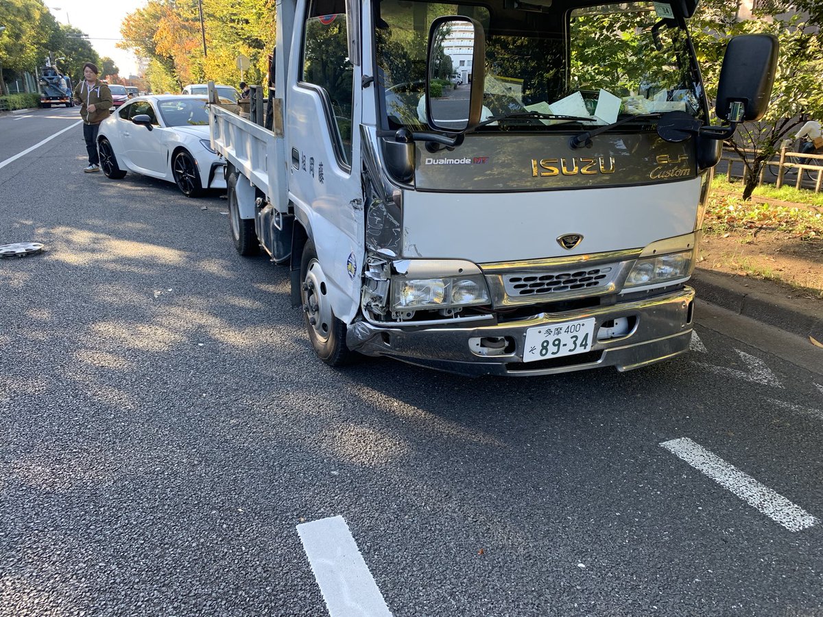 maaboo1127's tweet photo. 突っ込まれた
現場行けねぇ予定全狂い道具全部弁償してもらうかんな https://t.co/4l1hreVe9L