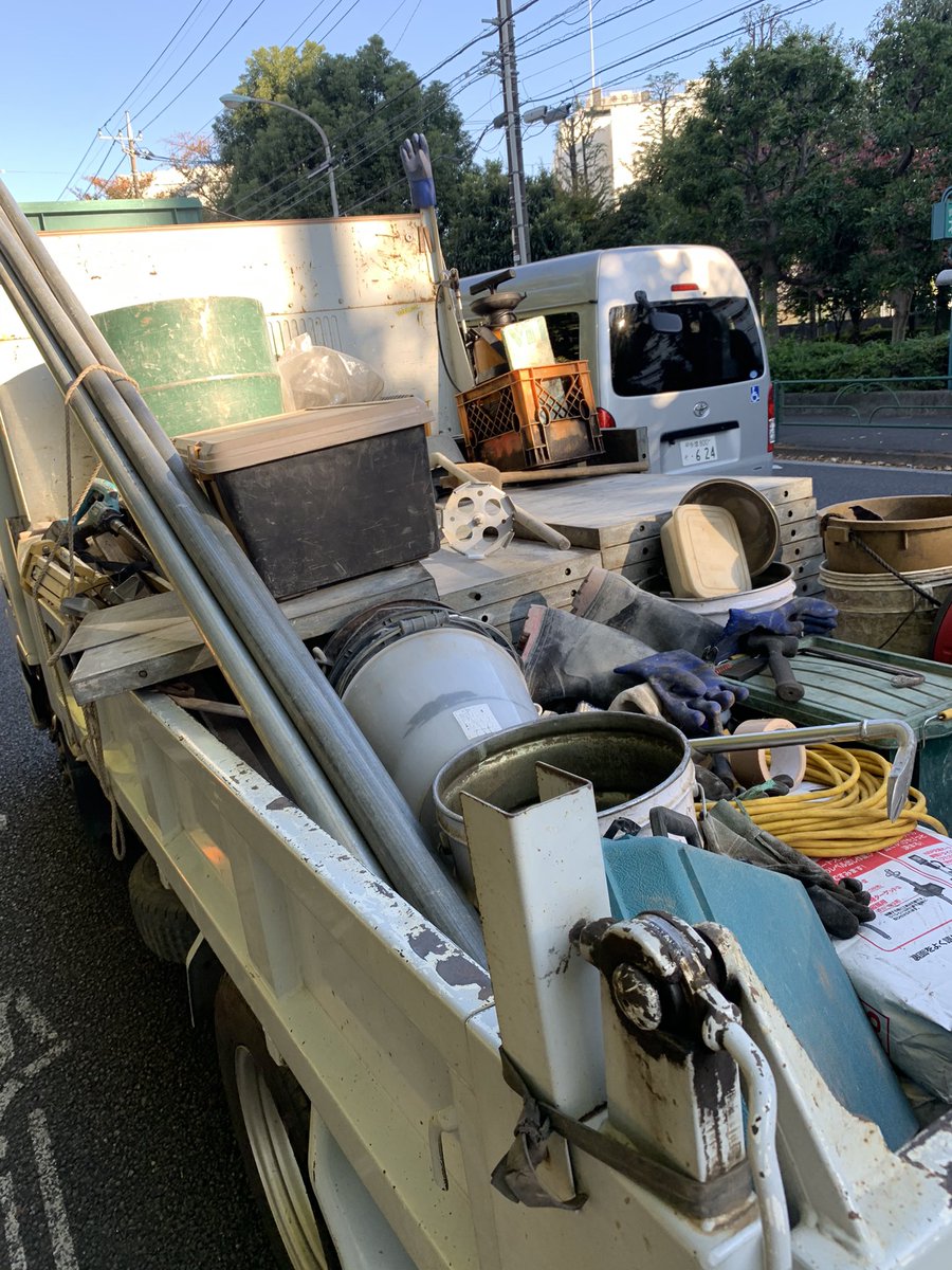 maaboo1127's tweet photo. 突っ込まれた
現場行けねぇ予定全狂い道具全部弁償してもらうかんな https://t.co/4l1hreVe9L