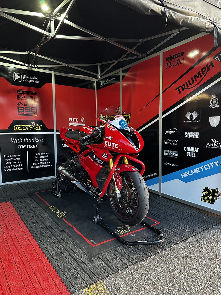 richwbfbs's tweet photo. Good Morning Breakie Team it’s Monday!

I kick 🦵 start the @BFBSAldershot Forces Halloween 🎃 Breakfast Show at 6.30am

At 9.10am I chat to Army MotorBike 🏍 Racer @Tommo21Racing 

Have a marvellous day! https://t.co/VjTwVfGsCh