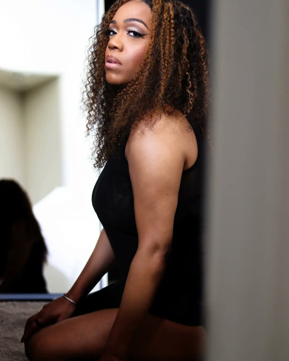 EricaTheTalent's tweet photo. This year brought a lot of changes for me. I feel better. I look better. I am better. 36 taught me a lot. 37 be good to me. Happy birthday to me 💖♏ https://t.co/F0Eb1fIV3I