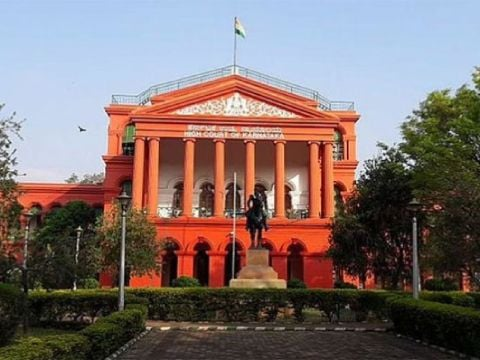 POCSO Act overrides Personal Law, minor Muslim girl’s marriage invalid: Karnataka High Court

Earlier, multiple courts stated that Muslim girls could marry at the age of 15 as per Muslim Personal Law, which is based on #Sharia Law

hindujagruti.org/news/170334.ht…

Uniform Civil Code