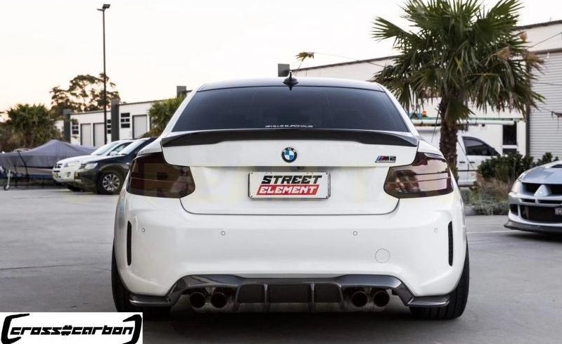 STREAMTECH8's tweet photo. BMW F87 M2用 VRSタイプ 綾織カーボン リアディフューザー バンパーリップ

詳しくストアまで：https://t.co/v3Z01Ika9R

#外装
#カスタム
#ドレスアップ
#エアロ
#改造
#車
#車好きな人と繋がりたい
#外車好きな人と繋がりたい
#bmw
#bmwf87
#bmwm2
#bmw好きな人と繋がりたい
#bmw好きと繋がりたい https://t.co/8if2CkNtv6