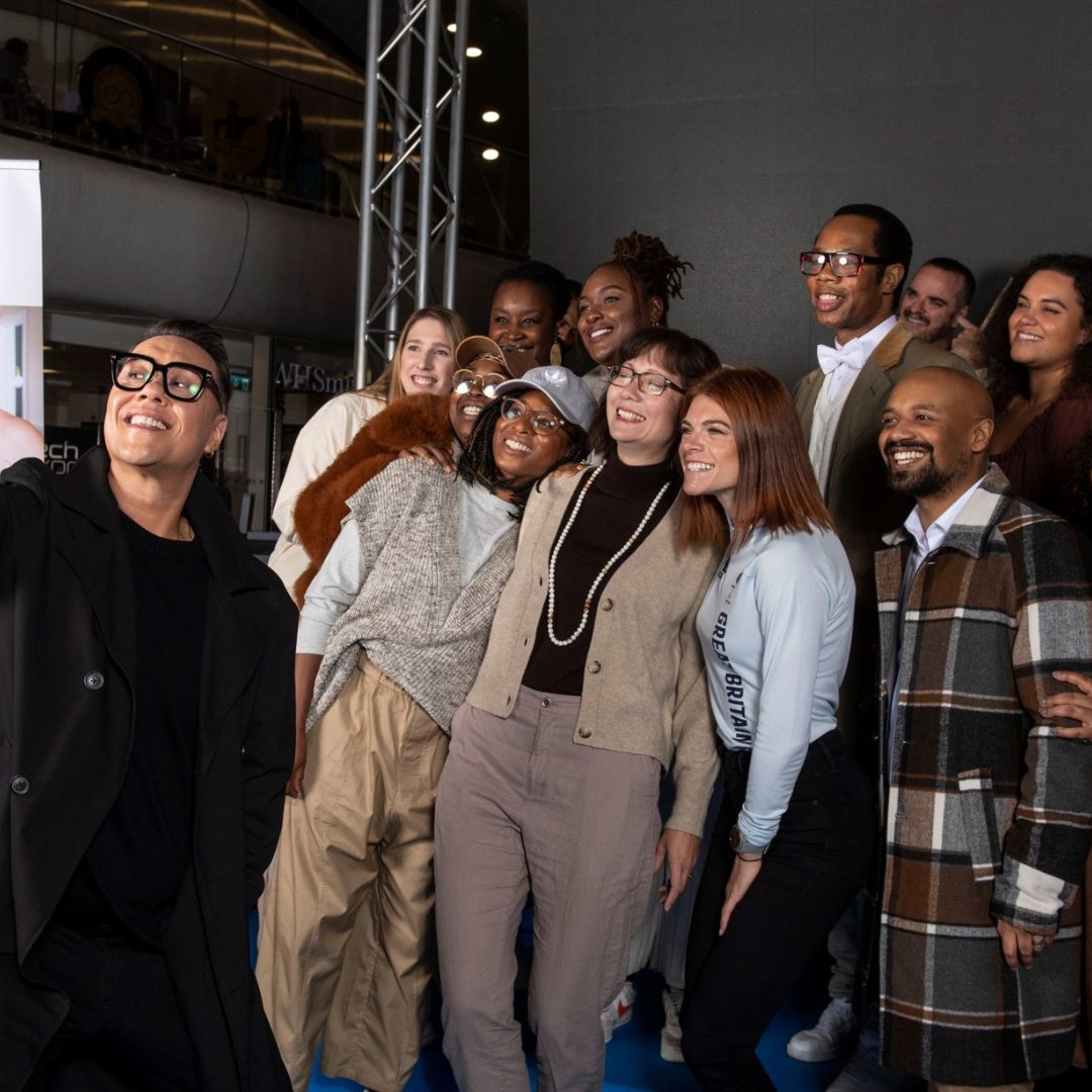 To advocate the power of music for our mental and physical health, last week our team along with the London Soul Sanctuary Gospel Choir, sang songs on our #BupaHealthTracks Spotify playlist.

@LaurenSteadman & @therealgokwan joined us to spread morning good vibes!🎶
#ThisIsHealth