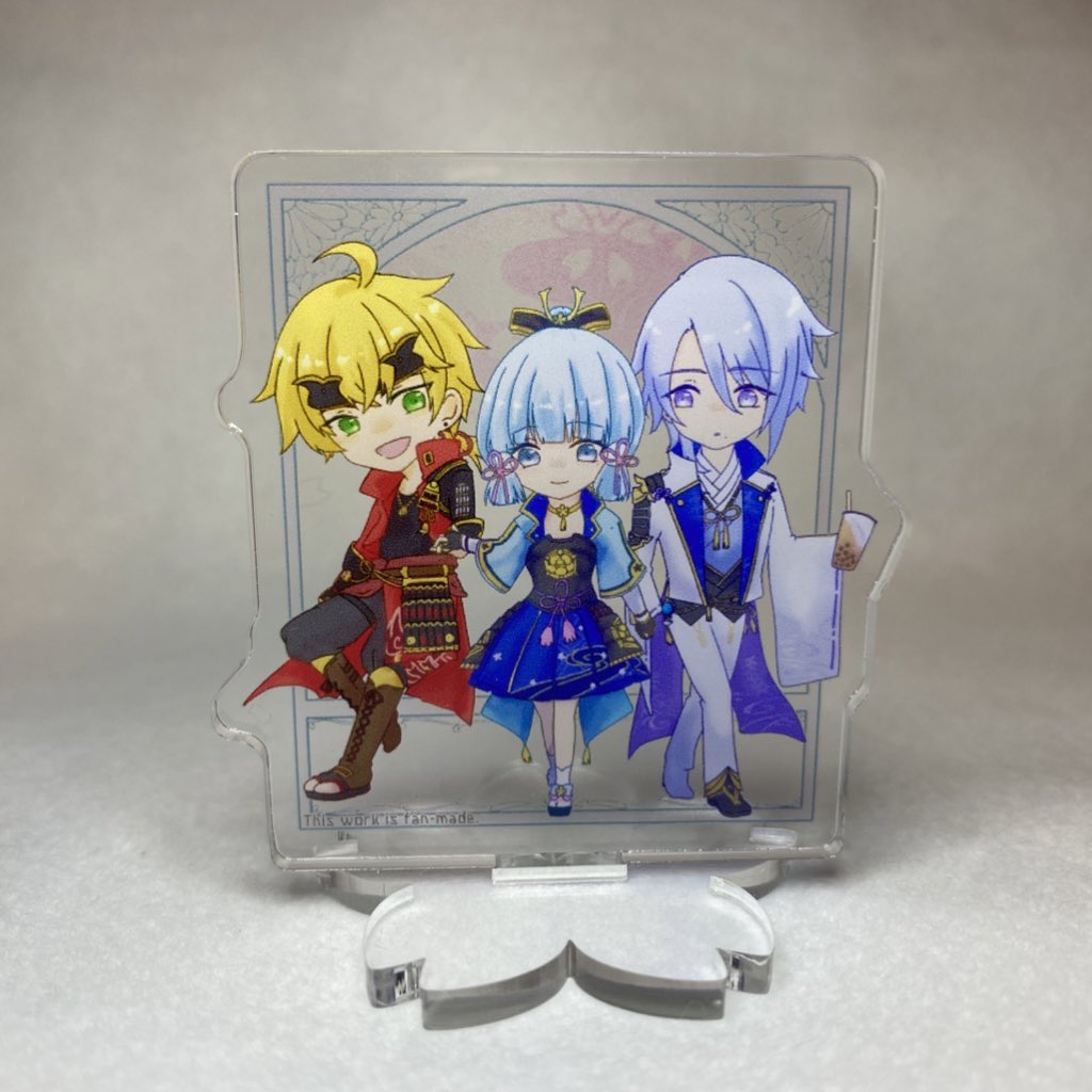 diz_tem's tweet photo. 本も届いたので、これで机の上に乗るものは揃った感じです。
忘れないように持っていかねば。 https://t.co/CDgFkJDG9G