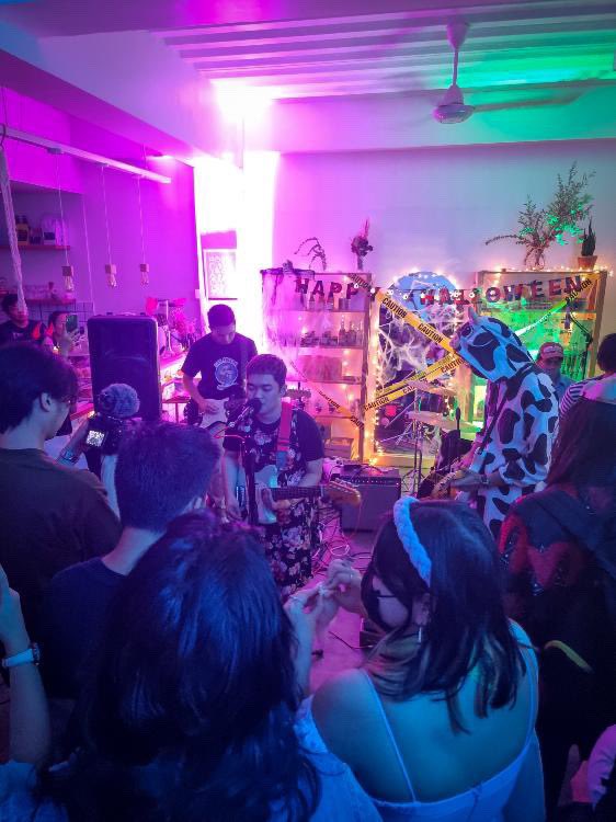 indiecdo's tweet photo. Still on a high from last Saturday’s “A Grave Affair” Halloween costume gig at Sari-Sari Cafe! The most awesome crowd with the most beautiful souls. Thank you for sharing the night with us. Till next gig! https://t.co/rwpVEj0Twv
