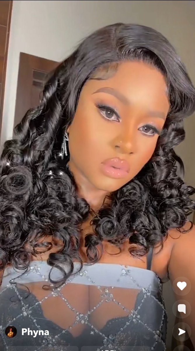QweenMerci's tweet photo. With what I saw from the videos from Warri 1M from Anonymous E choke 🔥🔥🔥🔥🔥🔥🔥🔥  she is a Queen and More Everywhere was Lit🔥 A girl with her Bag💰💰💰💰
PH city are you ready for the Queen?

PROFESSIONAL PHYNA
#Phyna𓃰 https://t.co/dPfFLo8LsM