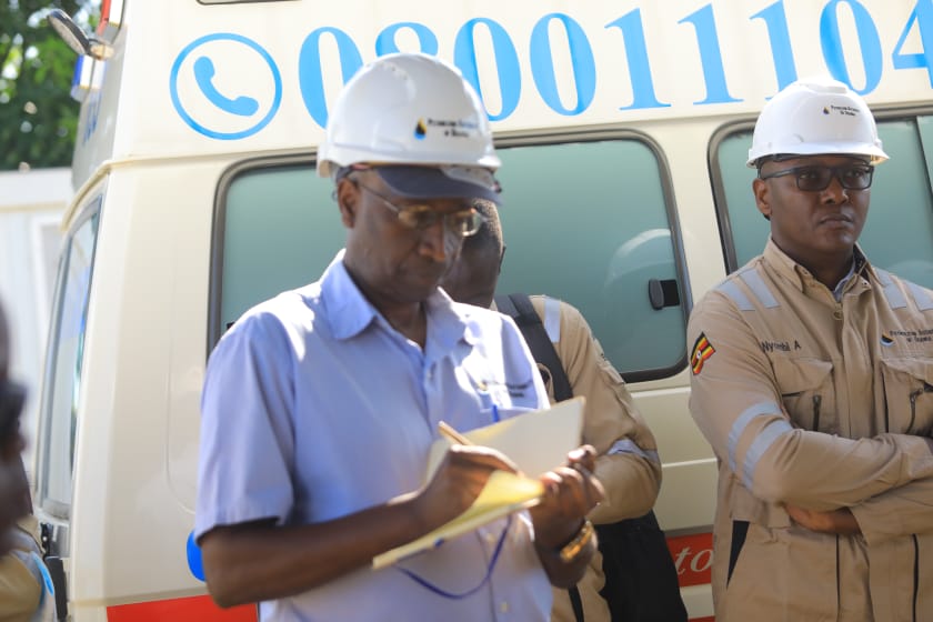 PAU_Uganda's tweet photo. #HappeningNow 
@ErnestRubondo the Executive Director of @PAU_Uganda  is leading a  delegation on a 6-day operational field visit to the Tilenga and Kingfisher Projects.  The first stop over was at the Tangi Camp under @TotalEnergies #CreatingLastingValue #UgOilJourney https://t.co/txLModMSQb