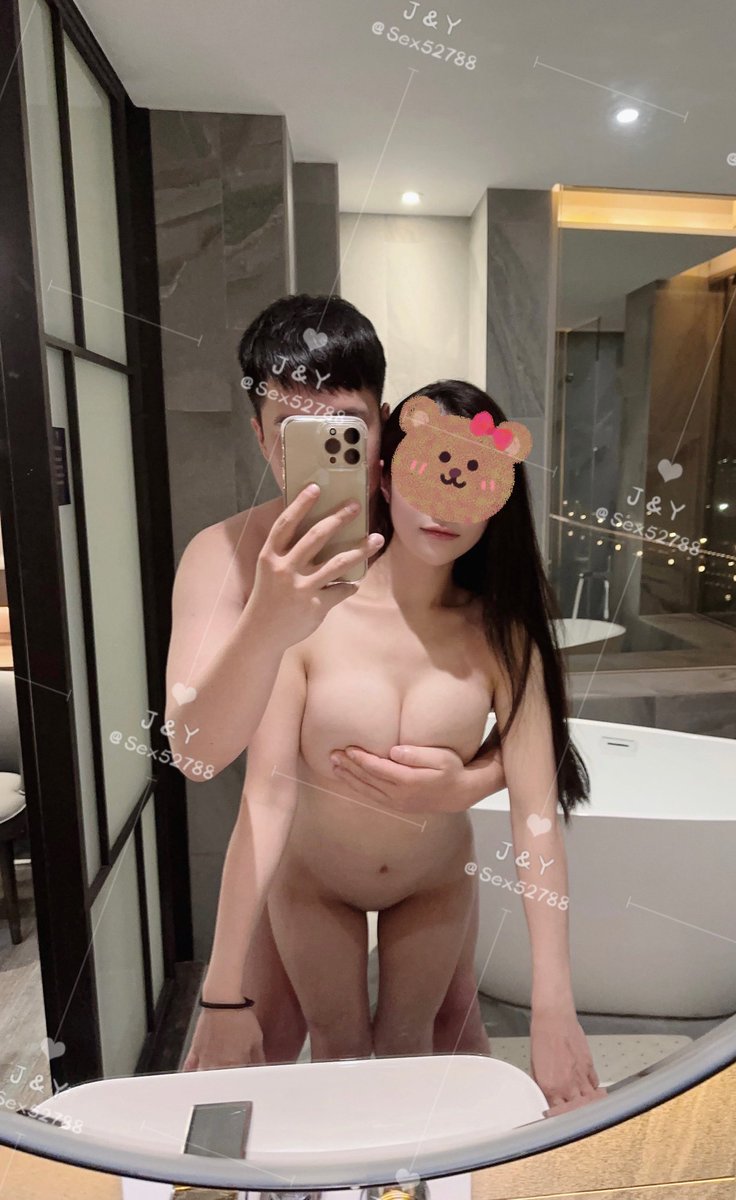 萬聖節沒有服裝
那可以扮演小騷貨嗎🤭

#請給分
#萬聖節快樂