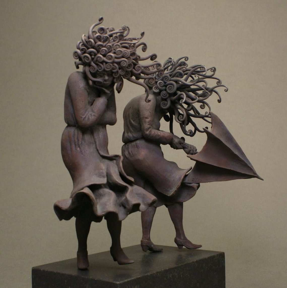 'Sisters', bronze #sculpture by #artist Gediminas Endriekus.

#art #contemporaryart #sculptureart