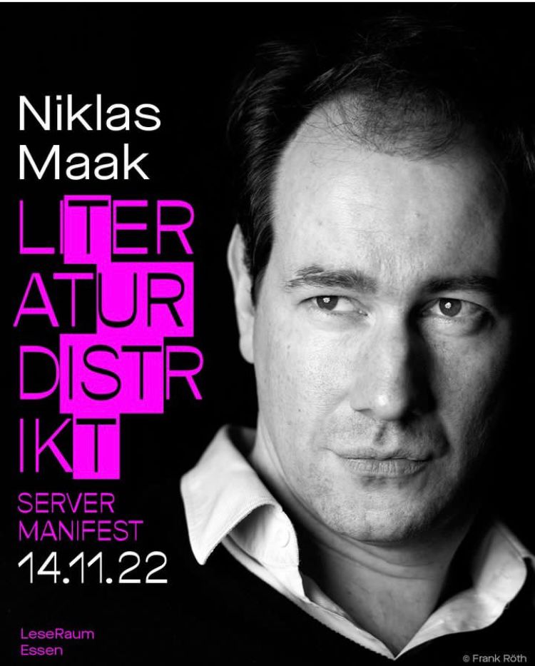 ✨Niklas Maak liest in #Essen✨

Am 14.11.22 stellt Maak im Gespräch mit Stephan Muschick <a href="/SMuschick/">Stephan Muschick</a> sein Buch »Servermanifest - Architektur der Aufklärung. Data Center als Politikmaschinen« vor. 

In Kooperation mit: @proust_essen 

Tickets und Infos: literaturdistrikt.de