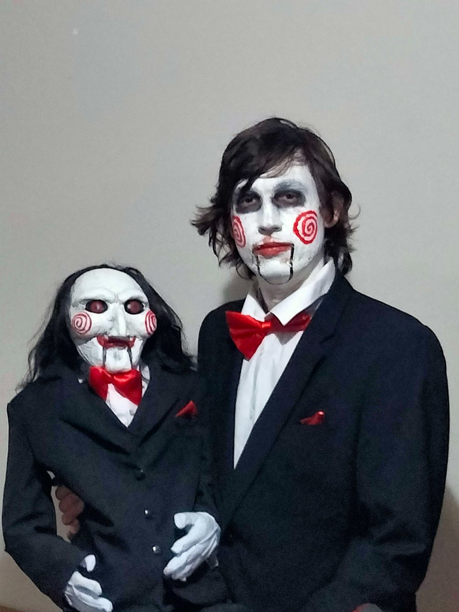 ThomasClacko's tweet photo. If It's Halloween, Then It Must Be SAW!
Happy Halloween peeps! Here is my costume I wore for a party I went to on Saturday!
And me drunk holding my son π
'HELLO ZEPP INTENSIFIES'
#Saw #BillyThePuppet #SawPuppet #SawCosplay #Halloween #HalloweenCostume #Jigsaw #SawPuppet https://t.co/ejuJ13DjxJ