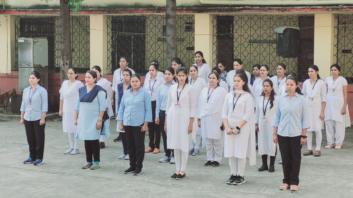 PrincipalZrti's tweet photo. राष्ट्रीय एकता दिवस के उपलक्ष्य में मा. प्राचार्य डॉ. आर.एन.मीना सभी अधिकारी, प्रशिक्षक, कर्मचारी, प्रशिक्षार्थियों को  "राष्ट्रीय एकता दिवस शपथ" ग्रहण करवाते हुए https://t.co/kxo1i53x0I