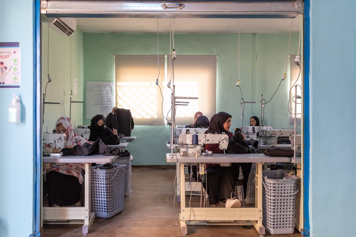 Working together with @Dar_AbuAbdullah, UNICEF is empowering the most vulnerable women in Jordan to learn new skills, establish livelihoods and support families through this tailoring workshop in Za'atari! #UNICEFThanks @StatePRM @DutchMFA @CanadaDev @MofaJapan_en