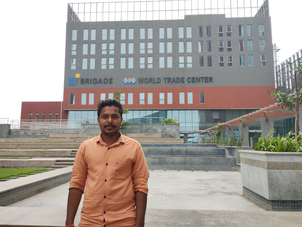 Zid_312's tweet photo. 2/2

6 hours of attending different sessions on technical and non technical aspects of Web3 and connecting with different people across Chennai.

We were amazed by the response we got from the audience 
Truly Memorable

@Web3Chennai
#web3 #web3community #BuildersConnect #Meetup https://t.co/RFG4WerWIZ