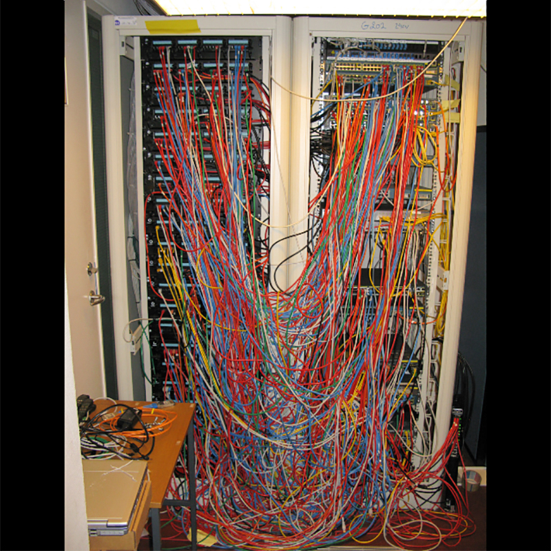 Cisco's tweet image. On All Hallows Eve, we bring you a horror story like no other – messy cables 👻 Have you experienced this horror yourself? Tell us in the comments. #HappyHalloween 🎃