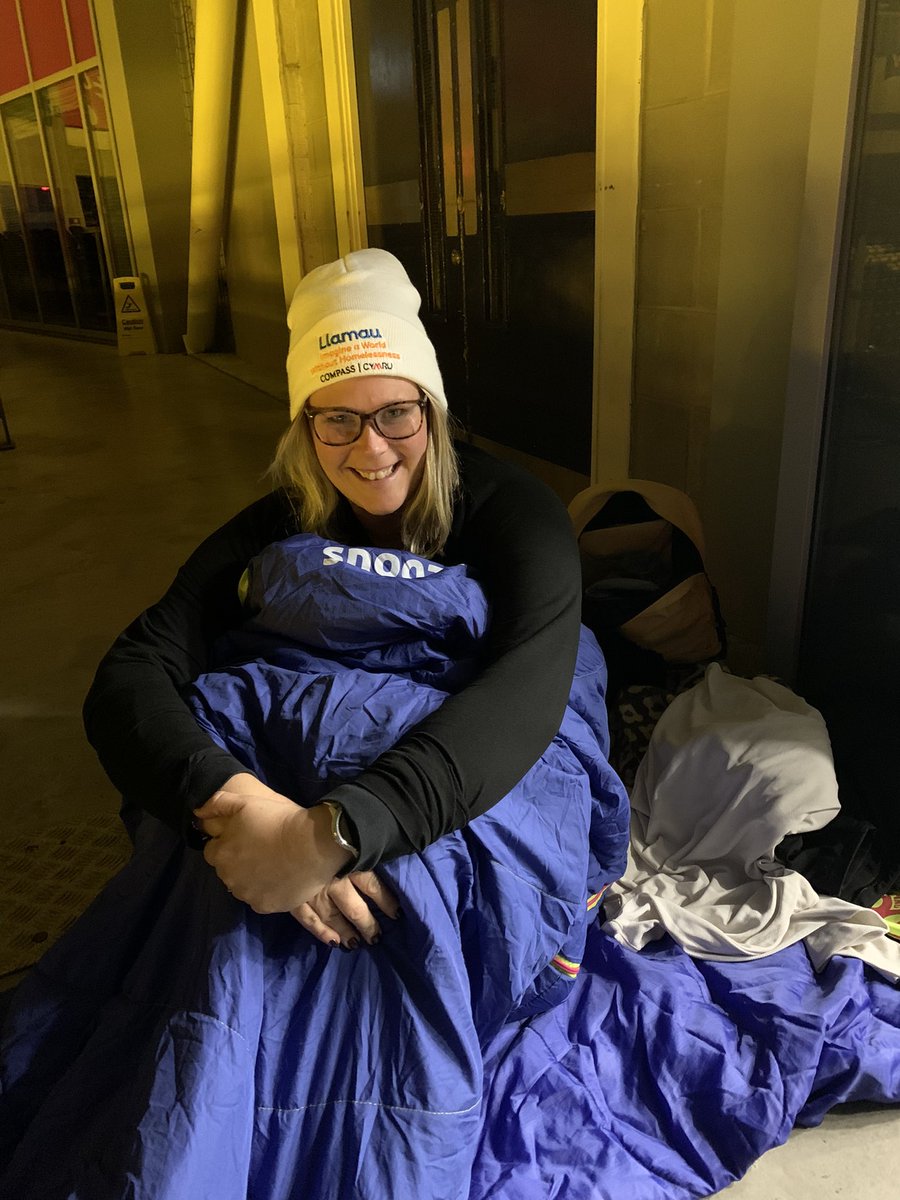 🧵 BUT it was one night, in a controlled environment with all the mod cons near by… homeless people don’t have this luxury - a safe place and a bed should be every person’s right not a privilege!
