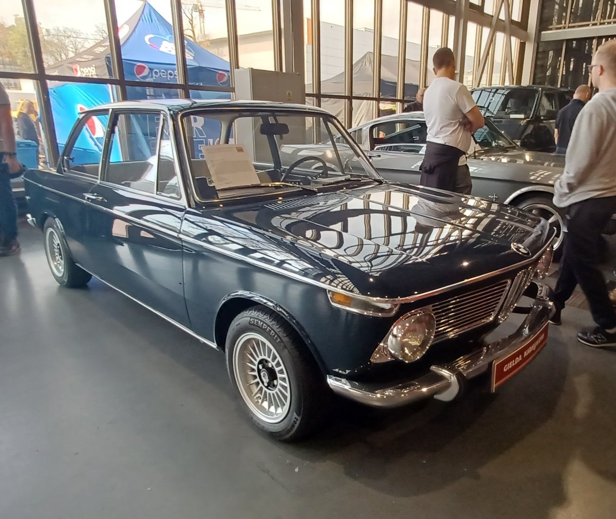 2_pyra's tweet photo. Najciekawsze BMW na poznańskiej wystawie 😉
@auto_moto_pl @mateuszbudzen
#RetroMotorShow https://t.co/nlwE6SmtVq