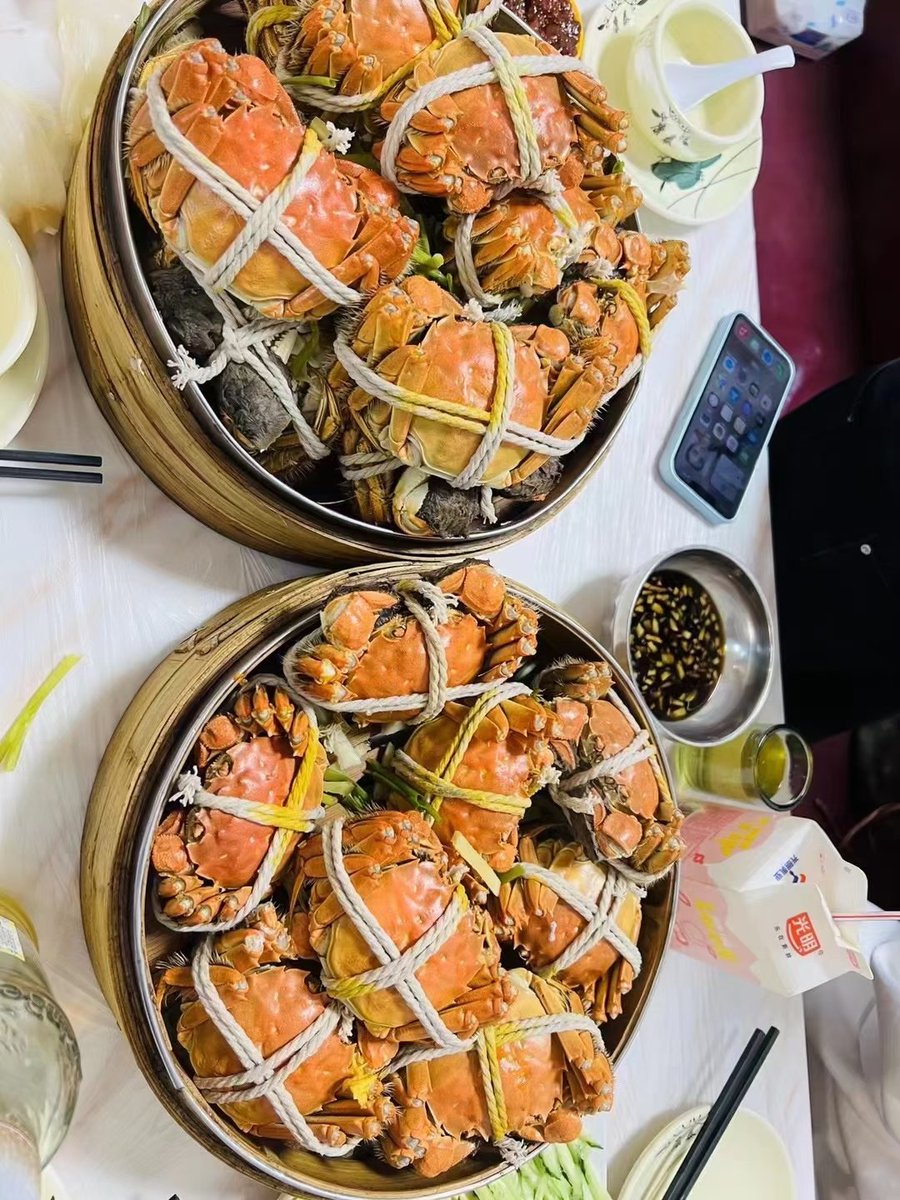 金秋时节，四大美事，赏穴，食蟹，饮酒，赋诗，绝对人生一大乐事，！！！ https://t.co/opaeZYTyAg