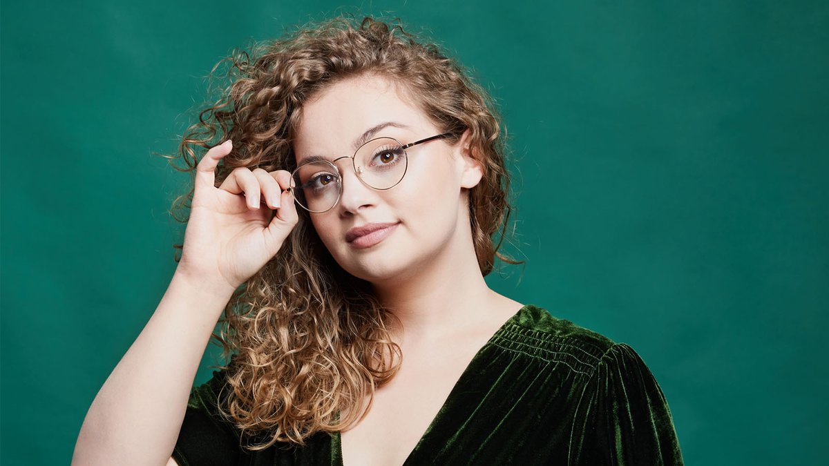 Carrie Hope Fletcher adds extra dates to solo tour bit.ly/3gYP8nm