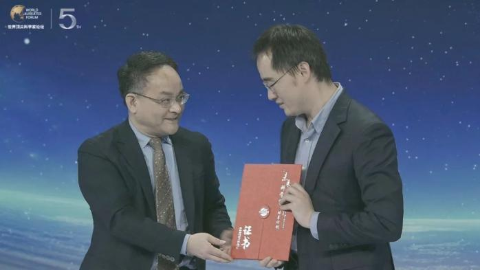wlaforum's tweet photo. The #NextGenerationScientists Training Program was officially launched at the Science-T Conference of the 5th #WLAFORUM. Efim Zelmanov, laureate of the 1994 #FieldsMedal @SUSTechSZ , and Yan Junchi from @sjtu1896, will serve as mentors for the program. @ScienceLinkCN https://t.co/6wktRkuLPr