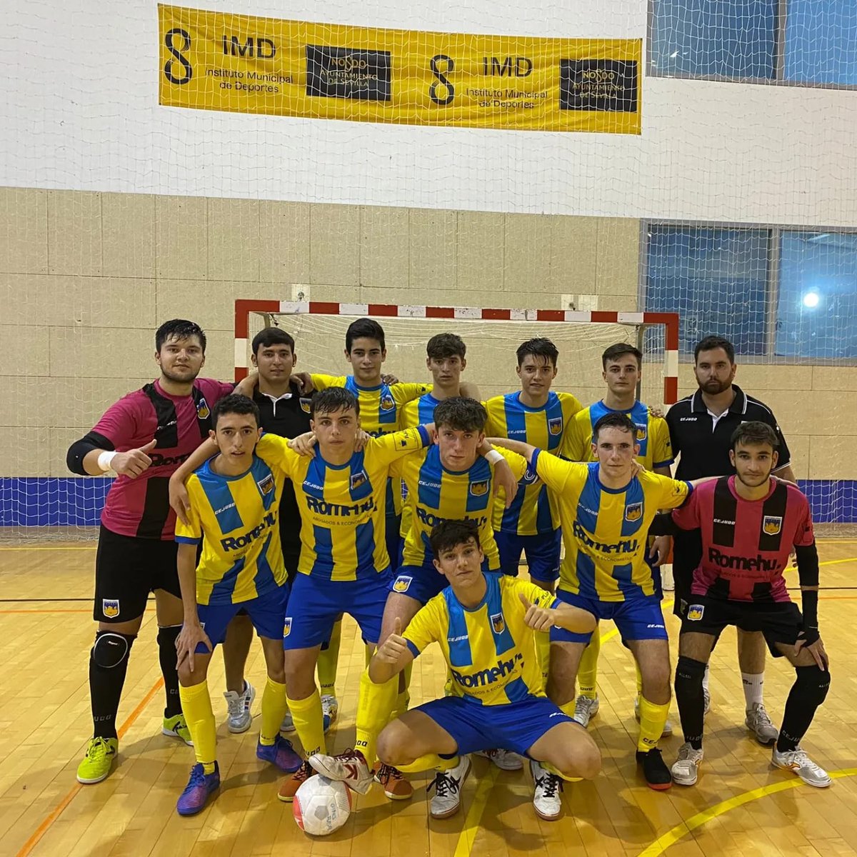 Santo Angel Futsal (@santoangel_fs) on Twitter photo โฝ๏ธ ๐ฃ๐๐ฅ๐ง๐๐๐ข๐ฆ ๐๐๐ก ๐๐ ๐ฆ๐๐ ๐๐กA
โก๏ธNuestro ๐
๐๐๐๐๐๐ se desplazรณ el Sรกbado a San Luis, donde se encontrรณ con la cara mรกs amarga del deporte. Saliรณ derrotado con una victoria abultada, en el que la AD San Francisco de Paula fue claro dominador โฝ๏ธ ๐ฃ๐๐ฅ๐ง๐๐๐ข๐ฆ ๐๐๐ก ๐๐ ๐ฆ๐๐ ๐๐กA
โก๏ธNuestro ๐
๐๐๐๐๐๐ se desplazรณ el Sรกbado a San Luis, donde se encontrรณ con la cara mรกs amarga del deporte. Saliรณ derrotado con una victoria abultada, en el que la AD San Francisco de Paula fue claro dominador