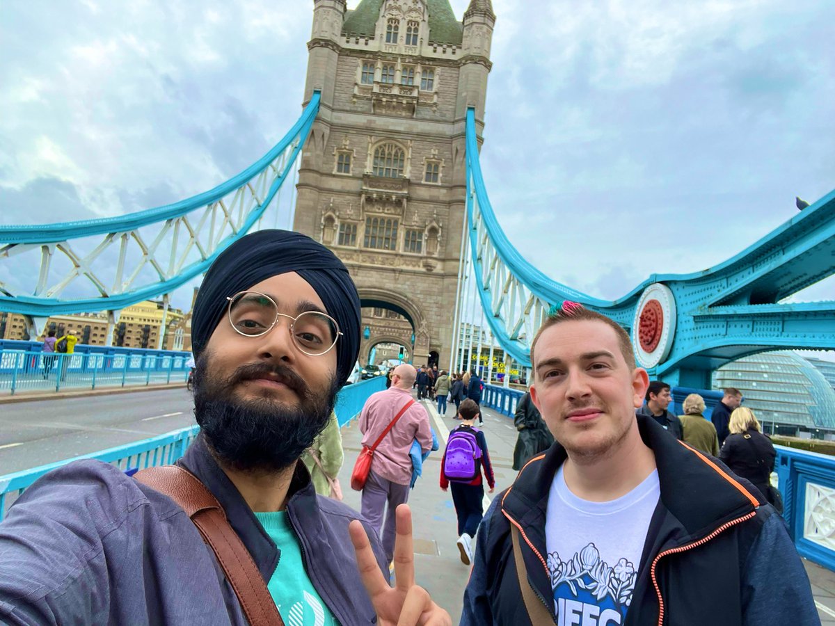 Great to meet you <a href="/DavesInHisPants/">David Strachan</a> and thanks for showing me around London! Couldn’t have had a better day 😄

Heading home today ✈️ I hate flying 🤣